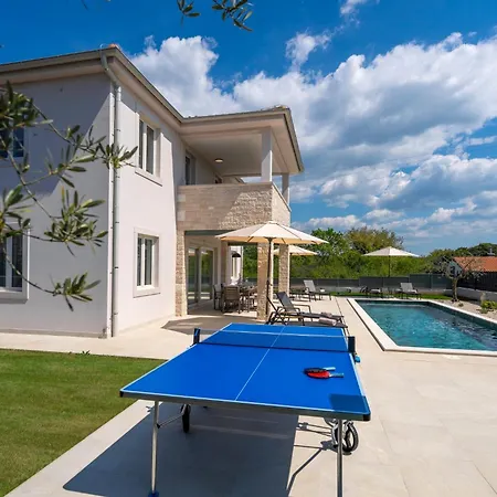 Villa Eufemia Perci
